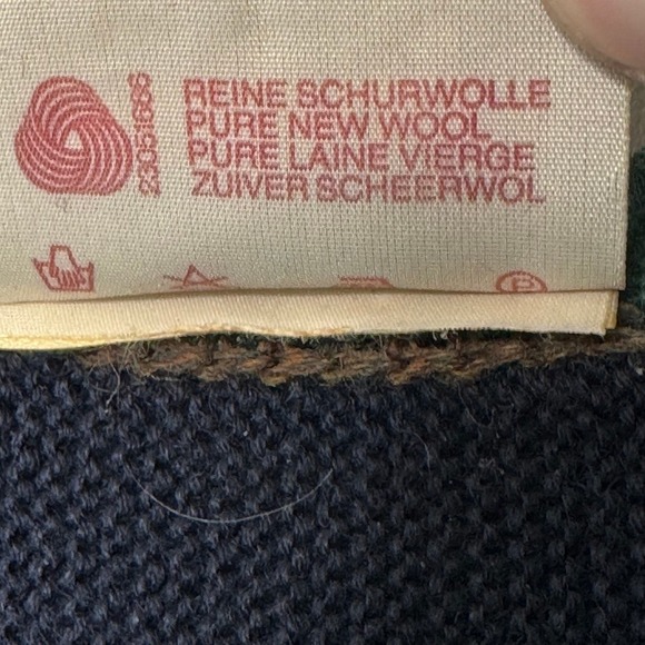 Vintage Astrifa wool cardigan - Picture 8 of 12